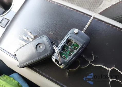 2011 Chevrolet Equinox Ls из США, поврежденный, VIN 2CNFLCEC6B6270894